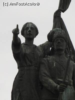 [P16] Detaliu - Monumentul „Independența” din Piața Eroilor - Corabia.  » foto by tata123 🔱
 - 
<span class="allrVoted glyphicon glyphicon-heart hidden" id="av857758"></span>
<a class="m-l-10 hidden" id="sv857758" onclick="voting_Foto_DelVot(,857758,22666)" role="button">șterge vot <span class="glyphicon glyphicon-remove"></span></a>
<a id="v9857758" class=" c-red"  onclick="voting_Foto_SetVot(857758)" role="button"><span class="glyphicon glyphicon-heart-empty"></span> <b>LIKE</b> = Votează poza</a> <img class="hidden"  id="f857758W9" src="/imagini/loader.gif" border="0" /><span class="AjErrMes hidden" id="e857758ErM"></span>