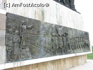 [P04] Basorelief - trecerea Dunării - Monumentul Independenței, Siliștioara - Corabia.  » foto by tata123 🔱
 - 
<span class="allrVoted glyphicon glyphicon-heart hidden" id="av857746"></span>
<a class="m-l-10 hidden" id="sv857746" onclick="voting_Foto_DelVot(,857746,22666)" role="button">șterge vot <span class="glyphicon glyphicon-remove"></span></a>
<a id="v9857746" class=" c-red"  onclick="voting_Foto_SetVot(857746)" role="button"><span class="glyphicon glyphicon-heart-empty"></span> <b>LIKE</b> = Votează poza</a> <img class="hidden"  id="f857746W9" src="/imagini/loader.gif" border="0" /><span class="AjErrMes hidden" id="e857746ErM"></span>