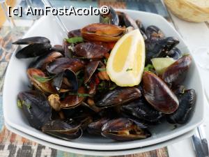 [P37] Delicioasele mele midii, cu gust de mare » foto by crismis
 - 
<span class="allrVoted glyphicon glyphicon-heart hidden" id="av1090225"></span>
<a class="m-l-10 hidden" id="sv1090225" onclick="voting_Foto_DelVot(,1090225,22681)" role="button">șterge vot <span class="glyphicon glyphicon-remove"></span></a>
<a id="v91090225" class=" c-red"  onclick="voting_Foto_SetVot(1090225)" role="button"><span class="glyphicon glyphicon-heart-empty"></span> <b>LIKE</b> = Votează poza</a> <img class="hidden"  id="f1090225W9" src="/imagini/loader.gif" border="0" /><span class="AjErrMes hidden" id="e1090225ErM"></span>