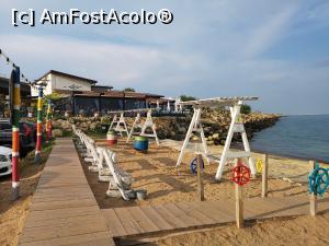 [P05] Relaxare pe plajă, restaurantul în față » foto by crismis
 - 
<span class="allrVoted glyphicon glyphicon-heart hidden" id="av1090189"></span>
<a class="m-l-10 hidden" id="sv1090189" onclick="voting_Foto_DelVot(,1090189,22681)" role="button">șterge vot <span class="glyphicon glyphicon-remove"></span></a>
<a id="v91090189" class=" c-red"  onclick="voting_Foto_SetVot(1090189)" role="button"><span class="glyphicon glyphicon-heart-empty"></span> <b>LIKE</b> = Votează poza</a> <img class="hidden"  id="f1090189W9" src="/imagini/loader.gif" border="0" /><span class="AjErrMes hidden" id="e1090189ErM"></span>