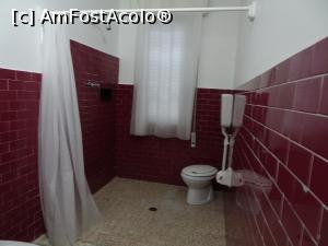 [P05] Baia, partea cu dusul si wc.  » foto by vacantamea2012
 - 
<span class="allrVoted glyphicon glyphicon-heart hidden" id="av899007"></span>
<a class="m-l-10 hidden" id="sv899007" onclick="voting_Foto_DelVot(,899007,22682)" role="button">șterge vot <span class="glyphicon glyphicon-remove"></span></a>
<a id="v9899007" class=" c-red"  onclick="voting_Foto_SetVot(899007)" role="button"><span class="glyphicon glyphicon-heart-empty"></span> <b>LIKE</b> = Votează poza</a> <img class="hidden"  id="f899007W9" src="/imagini/loader.gif" border="0" /><span class="AjErrMes hidden" id="e899007ErM"></span>