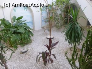 [P15] 15. Grădina 2, &icirc;nainte de intrarea la &bdquo;Wine House&rdquo;. » foto by doinafil
 - 
<span class="allrVoted glyphicon glyphicon-heart hidden" id="av1231566"></span>
<a class="m-l-10 hidden" id="sv1231566" onclick="voting_Foto_DelVot(,1231566,22688)" role="button">șterge vot <span class="glyphicon glyphicon-remove"></span></a>
<a id="v91231566" class=" c-red"  onclick="voting_Foto_SetVot(1231566)" role="button"><span class="glyphicon glyphicon-heart-empty"></span> <b>LIKE</b> = Votează poza</a> <img class="hidden"  id="f1231566W9" src="/imagini/loader.gif" border="0" /><span class="AjErrMes hidden" id="e1231566ErM"></span>
