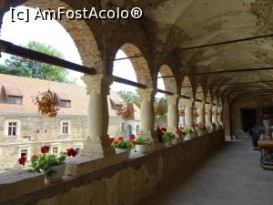 [P19] Loggia renascentistă din palat. » foto by tata123 🔱
 - 
<span class="allrVoted glyphicon glyphicon-heart hidden" id="av1186206"></span>
<a class="m-l-10 hidden" id="sv1186206" onclick="voting_Foto_DelVot(,1186206,22719)" role="button">șterge vot <span class="glyphicon glyphicon-remove"></span></a>
<a id="v91186206" class=" c-red"  onclick="voting_Foto_SetVot(1186206)" role="button"><span class="glyphicon glyphicon-heart-empty"></span> <b>LIKE</b> = Votează poza</a> <img class="hidden"  id="f1186206W9" src="/imagini/loader.gif" border="0" /><span class="AjErrMes hidden" id="e1186206ErM"></span>