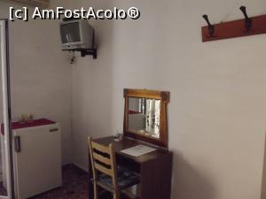 [P09] Colţul cu AC, tv, toaletă, cuier » foto by irinad
 - 
<span class="allrVoted glyphicon glyphicon-heart hidden" id="av904189"></span>
<a class="m-l-10 hidden" id="sv904189" onclick="voting_Foto_DelVot(,904189,22784)" role="button">șterge vot <span class="glyphicon glyphicon-remove"></span></a>
<a id="v9904189" class=" c-red"  onclick="voting_Foto_SetVot(904189)" role="button"><span class="glyphicon glyphicon-heart-empty"></span> <b>LIKE</b> = Votează poza</a> <img class="hidden"  id="f904189W9" src="/imagini/loader.gif" border="0" /><span class="AjErrMes hidden" id="e904189ErM"></span>