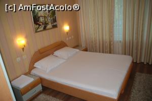 [P05] Eros Motel, camera » foto by Dragoș_MD
 - 
<span class="allrVoted glyphicon glyphicon-heart hidden" id="av906036"></span>
<a class="m-l-10 hidden" id="sv906036" onclick="voting_Foto_DelVot(,906036,22798)" role="button">șterge vot <span class="glyphicon glyphicon-remove"></span></a>
<a id="v9906036" class=" c-red"  onclick="voting_Foto_SetVot(906036)" role="button"><span class="glyphicon glyphicon-heart-empty"></span> <b>LIKE</b> = Votează poza</a> <img class="hidden"  id="f906036W9" src="/imagini/loader.gif" border="0" /><span class="AjErrMes hidden" id="e906036ErM"></span>