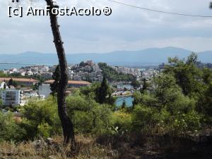 [P15] Urcând la fortăreaţa Karababa am aruncat o privire către Chalkida » foto by irinad
 - 
<span class="allrVoted glyphicon glyphicon-heart hidden" id="av905970"></span>
<a class="m-l-10 hidden" id="sv905970" onclick="voting_Foto_DelVot(,905970,22801)" role="button">șterge vot <span class="glyphicon glyphicon-remove"></span></a>
<a id="v9905970" class=" c-red"  onclick="voting_Foto_SetVot(905970)" role="button"><span class="glyphicon glyphicon-heart-empty"></span> <b>LIKE</b> = Votează poza</a> <img class="hidden"  id="f905970W9" src="/imagini/loader.gif" border="0" /><span class="AjErrMes hidden" id="e905970ErM"></span>