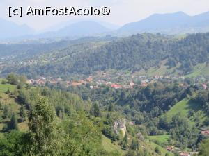 [P02] Jos în vale: Moieciu de Jos.  » foto by tata123 🔱
 - 
<span class="allrVoted glyphicon glyphicon-heart hidden" id="av802833"></span>
<a class="m-l-10 hidden" id="sv802833" onclick="voting_Foto_DelVot(,802833,22802)" role="button">șterge vot <span class="glyphicon glyphicon-remove"></span></a>
<a id="v9802833" class=" c-red"  onclick="voting_Foto_SetVot(802833)" role="button"><span class="glyphicon glyphicon-heart-empty"></span> <b>LIKE</b> = Votează poza</a> <img class="hidden"  id="f802833W9" src="/imagini/loader.gif" border="0" /><span class="AjErrMes hidden" id="e802833ErM"></span>