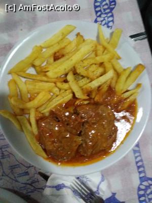 [P51] Taverna O Pateras - vițel la cuptor cu cartofi prăjiți » foto by Carmen Ion
 - 
<span class="allrVoted glyphicon glyphicon-heart hidden" id="av938194"></span>
<a class="m-l-10 hidden" id="sv938194" onclick="voting_Foto_DelVot(,938194,22804)" role="button">șterge vot <span class="glyphicon glyphicon-remove"></span></a>
<a id="v9938194" class=" c-red"  onclick="voting_Foto_SetVot(938194)" role="button"><span class="glyphicon glyphicon-heart-empty"></span> <b>LIKE</b> = Votează poza</a> <img class="hidden"  id="f938194W9" src="/imagini/loader.gif" border="0" /><span class="AjErrMes hidden" id="e938194ErM"></span>