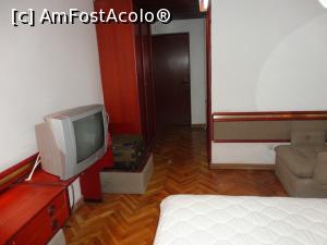 [P05] Hotel Grand - Cetinje (camera)  » foto by titus29
 - 
<span class="allrVoted glyphicon glyphicon-heart hidden" id="av906303"></span>
<a class="m-l-10 hidden" id="sv906303" onclick="voting_Foto_DelVot(,906303,22805)" role="button">șterge vot <span class="glyphicon glyphicon-remove"></span></a>
<a id="v9906303" class=" c-red"  onclick="voting_Foto_SetVot(906303)" role="button"><span class="glyphicon glyphicon-heart-empty"></span> <b>LIKE</b> = Votează poza</a> <img class="hidden"  id="f906303W9" src="/imagini/loader.gif" border="0" /><span class="AjErrMes hidden" id="e906303ErM"></span>