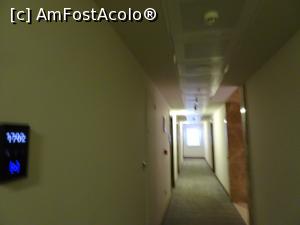 [P27] Fesa Business Hotel Gebze - holul etajului 7 » foto by nicole33
 - 
<span class="allrVoted glyphicon glyphicon-heart hidden" id="av907397"></span>
<a class="m-l-10 hidden" id="sv907397" onclick="voting_Foto_DelVot(,907397,22813)" role="button">șterge vot <span class="glyphicon glyphicon-remove"></span></a>
<a id="v9907397" class=" c-red"  onclick="voting_Foto_SetVot(907397)" role="button"><span class="glyphicon glyphicon-heart-empty"></span> <b>LIKE</b> = Votează poza</a> <img class="hidden"  id="f907397W9" src="/imagini/loader.gif" border="0" /><span class="AjErrMes hidden" id="e907397ErM"></span>