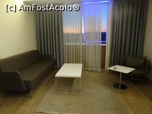 [P08] Fesa Business Hotel Gebze - zona de relaxare » foto by nicole33
 - 
<span class="allrVoted glyphicon glyphicon-heart hidden" id="av907378"></span>
<a class="m-l-10 hidden" id="sv907378" onclick="voting_Foto_DelVot(,907378,22813)" role="button">șterge vot <span class="glyphicon glyphicon-remove"></span></a>
<a id="v9907378" class=" c-red"  onclick="voting_Foto_SetVot(907378)" role="button"><span class="glyphicon glyphicon-heart-empty"></span> <b>LIKE</b> = Votează poza</a> <img class="hidden"  id="f907378W9" src="/imagini/loader.gif" border="0" /><span class="AjErrMes hidden" id="e907378ErM"></span>