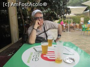 [P05] Îmbrăcat ca de oraş la piscină aşteptând cazarea » foto by Michi
 - 
<span class="allrVoted glyphicon glyphicon-heart hidden" id="av909241"></span>
<a class="m-l-10 hidden" id="sv909241" onclick="voting_Foto_DelVot(,909241,22829)" role="button">șterge vot <span class="glyphicon glyphicon-remove"></span></a>
<a id="v9909241" class=" c-red"  onclick="voting_Foto_SetVot(909241)" role="button"><span class="glyphicon glyphicon-heart-empty"></span> <b>LIKE</b> = Votează poza</a> <img class="hidden"  id="f909241W9" src="/imagini/loader.gif" border="0" /><span class="AjErrMes hidden" id="e909241ErM"></span>