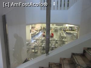 [P18] Coborând la restaurant » foto by Michi
 - 
<span class="allrVoted glyphicon glyphicon-heart hidden" id="av909938"></span>
<a class="m-l-10 hidden" id="sv909938" onclick="voting_Foto_DelVot(,909938,22838)" role="button">șterge vot <span class="glyphicon glyphicon-remove"></span></a>
<a id="v9909938" class=" c-red"  onclick="voting_Foto_SetVot(909938)" role="button"><span class="glyphicon glyphicon-heart-empty"></span> <b>LIKE</b> = Votează poza</a> <img class="hidden"  id="f909938W9" src="/imagini/loader.gif" border="0" /><span class="AjErrMes hidden" id="e909938ErM"></span>