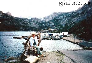 [P14] California, Lake Sabrina la ceas de seară » foto by Dan-Ioan
 - 
<span class="allrVoted glyphicon glyphicon-heart hidden" id="av691034"></span>
<a class="m-l-10 hidden" id="sv691034" onclick="voting_Foto_DelVot(,691034,22851)" role="button">șterge vot <span class="glyphicon glyphicon-remove"></span></a>
<a id="v9691034" class=" c-red"  onclick="voting_Foto_SetVot(691034)" role="button"><span class="glyphicon glyphicon-heart-empty"></span> <b>LIKE</b> = Votează poza</a> <img class="hidden"  id="f691034W9" src="/imagini/loader.gif" border="0" /><span class="AjErrMes hidden" id="e691034ErM"></span>