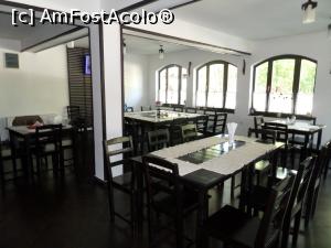 [P06] Sala de mese.  » foto by Safta Radu
 - 
<span class="allrVoted glyphicon glyphicon-heart hidden" id="av912186"></span>
<a class="m-l-10 hidden" id="sv912186" onclick="voting_Foto_DelVot(,912186,22870)" role="button">șterge vot <span class="glyphicon glyphicon-remove"></span></a>
<a id="v9912186" class=" c-red"  onclick="voting_Foto_SetVot(912186)" role="button"><span class="glyphicon glyphicon-heart-empty"></span> <b>LIKE</b> = Votează poza</a> <img class="hidden"  id="f912186W9" src="/imagini/loader.gif" border="0" /><span class="AjErrMes hidden" id="e912186ErM"></span>
