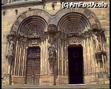[P17] Portalul dublu al aripii de sud a transeptului » foto by Costi
 - 
<span class="allrVoted glyphicon glyphicon-heart hidden" id="av74694"></span>
<a class="m-l-10 hidden" id="sv74694" onclick="voting_Foto_DelVot(,74694,22884)" role="button">șterge vot <span class="glyphicon glyphicon-remove"></span></a>
<a id="v974694" class=" c-red"  onclick="voting_Foto_SetVot(74694)" role="button"><span class="glyphicon glyphicon-heart-empty"></span> <b>LIKE</b> = Votează poza</a> <img class="hidden"  id="f74694W9" src="/imagini/loader.gif" border="0" /><span class="AjErrMes hidden" id="e74694ErM"></span>