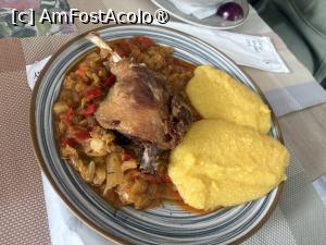 [P15] Restaurantul pensiunii Tobo - rață pe varză » foto by nicole33
 - 
<span class="allrVoted glyphicon glyphicon-heart hidden" id="av1527591"></span>
<a class="m-l-10 hidden" id="sv1527591" onclick="voting_Foto_DelVot(,1527591,22894)" role="button">șterge vot <span class="glyphicon glyphicon-remove"></span></a>
<a id="v91527591" class=" c-red"  onclick="voting_Foto_SetVot(1527591)" role="button"><span class="glyphicon glyphicon-heart-empty"></span> <b>LIKE</b> = Votează poza</a> <img class="hidden"  id="f1527591W9" src="/imagini/loader.gif" border="0" /><span class="AjErrMes hidden" id="e1527591ErM"></span>