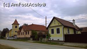 [P08] Sat Hamba-la stânga biserica greco-catolică » foto by AZE
 - 
<span class="allrVoted glyphicon glyphicon-heart hidden" id="av1017989"></span>
<a class="m-l-10 hidden" id="sv1017989" onclick="voting_Foto_DelVot(,1017989,22908)" role="button">șterge vot <span class="glyphicon glyphicon-remove"></span></a>
<a id="v91017989" class=" c-red"  onclick="voting_Foto_SetVot(1017989)" role="button"><span class="glyphicon glyphicon-heart-empty"></span> <b>LIKE</b> = Votează poza</a> <img class="hidden"  id="f1017989W9" src="/imagini/loader.gif" border="0" /><span class="AjErrMes hidden" id="e1017989ErM"></span>