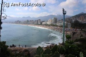 [P34] Rio de Janeiro, Plaja Ipanema văzută de pe Stânca Arpoador » foto by mprofeanu
 - 
<span class="allrVoted glyphicon glyphicon-heart hidden" id="av1050183"></span>
<a class="m-l-10 hidden" id="sv1050183" onclick="voting_Foto_DelVot(,1050183,22921)" role="button">șterge vot <span class="glyphicon glyphicon-remove"></span></a>
<a id="v91050183" class=" c-red"  onclick="voting_Foto_SetVot(1050183)" role="button"><span class="glyphicon glyphicon-heart-empty"></span> <b>LIKE</b> = Votează poza</a> <img class="hidden"  id="f1050183W9" src="/imagini/loader.gif" border="0" /><span class="AjErrMes hidden" id="e1050183ErM"></span>
