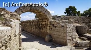 [P01] Poarta de intrare la primul stadion olimpic din lume » foto by webSorin
 - 
<span class="allrVoted glyphicon glyphicon-heart hidden" id="av1119723"></span>
<a class="m-l-10 hidden" id="sv1119723" onclick="voting_Foto_DelVot(,1119723,22926)" role="button">șterge vot <span class="glyphicon glyphicon-remove"></span></a>
<a id="v91119723" class=" c-red"  onclick="voting_Foto_SetVot(1119723)" role="button"><span class="glyphicon glyphicon-heart-empty"></span> <b>LIKE</b> = Votează poza</a> <img class="hidden"  id="f1119723W9" src="/imagini/loader.gif" border="0" /><span class="AjErrMes hidden" id="e1119723ErM"></span>