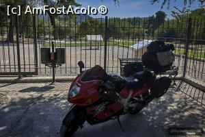 [P11] La plecare din fața sitului arheologic Olympia.  » foto by webSorin
 - 
<span class="allrVoted glyphicon glyphicon-heart hidden" id="av1119733"></span>
<a class="m-l-10 hidden" id="sv1119733" onclick="voting_Foto_DelVot(,1119733,22926)" role="button">șterge vot <span class="glyphicon glyphicon-remove"></span></a>
<a id="v91119733" class=" c-red"  onclick="voting_Foto_SetVot(1119733)" role="button"><span class="glyphicon glyphicon-heart-empty"></span> <b>LIKE</b> = Votează poza</a> <img class="hidden"  id="f1119733W9" src="/imagini/loader.gif" border="0" /><span class="AjErrMes hidden" id="e1119733ErM"></span>