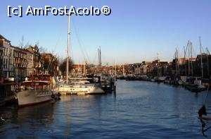 [P21] Cheiurile din Dordrecht » foto by Radu Tudoran
 - 
<span class="allrVoted glyphicon glyphicon-heart hidden" id="av916714"></span>
<a class="m-l-10 hidden" id="sv916714" onclick="voting_Foto_DelVot(,916714,22939)" role="button">șterge vot <span class="glyphicon glyphicon-remove"></span></a>
<a id="v9916714" class=" c-red"  onclick="voting_Foto_SetVot(916714)" role="button"><span class="glyphicon glyphicon-heart-empty"></span> <b>LIKE</b> = Votează poza</a> <img class="hidden"  id="f916714W9" src="/imagini/loader.gif" border="0" /><span class="AjErrMes hidden" id="e916714ErM"></span>