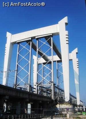 [P23] Pod care se poate deschide la trecerea unor nave mai inalte » foto by Radu Tudoran
 - 
<span class="allrVoted glyphicon glyphicon-heart hidden" id="av916716"></span>
<a class="m-l-10 hidden" id="sv916716" onclick="voting_Foto_DelVot(,916716,22939)" role="button">șterge vot <span class="glyphicon glyphicon-remove"></span></a>
<a id="v9916716" class=" c-red"  onclick="voting_Foto_SetVot(916716)" role="button"><span class="glyphicon glyphicon-heart-empty"></span> <b>LIKE</b> = Votează poza</a> <img class="hidden"  id="f916716W9" src="/imagini/loader.gif" border="0" /><span class="AjErrMes hidden" id="e916716ErM"></span>