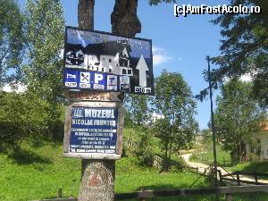 [P10] In centrul satului te asteapta un panou cu ofertele primei localitati agroturistice din tara » foto by dorgo
 - 
<span class="allrVoted glyphicon glyphicon-heart hidden" id="av663351"></span>
<a class="m-l-10 hidden" id="sv663351" onclick="voting_Foto_DelVot(,663351,22949)" role="button">șterge vot <span class="glyphicon glyphicon-remove"></span></a>
<a id="v9663351" class=" c-red"  onclick="voting_Foto_SetVot(663351)" role="button"><span class="glyphicon glyphicon-heart-empty"></span> <b>LIKE</b> = Votează poza</a> <img class="hidden"  id="f663351W9" src="/imagini/loader.gif" border="0" /><span class="AjErrMes hidden" id="e663351ErM"></span>