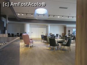 [P06] Sala restaurant » foto by Michi
 - 
<span class="allrVoted glyphicon glyphicon-heart hidden" id="av1122632"></span>
<a class="m-l-10 hidden" id="sv1122632" onclick="voting_Foto_DelVot(,1122632,22987)" role="button">șterge vot <span class="glyphicon glyphicon-remove"></span></a>
<a id="v91122632" class=" c-red"  onclick="voting_Foto_SetVot(1122632)" role="button"><span class="glyphicon glyphicon-heart-empty"></span> <b>LIKE</b> = Votează poza</a> <img class="hidden"  id="f1122632W9" src="/imagini/loader.gif" border="0" /><span class="AjErrMes hidden" id="e1122632ErM"></span>
