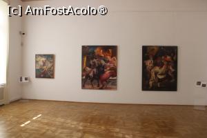 [P10] Craiova, Muzeul de Artă, Parter, Expoziția temporară „Retrospektiva Mircea Novac” » foto by mprofeanu
 - 
<span class="allrVoted glyphicon glyphicon-heart hidden" id="av1408708"></span>
<a class="m-l-10 hidden" id="sv1408708" onclick="voting_Foto_DelVot(,1408708,22988)" role="button">șterge vot <span class="glyphicon glyphicon-remove"></span></a>
<a id="v91408708" class=" c-red"  onclick="voting_Foto_SetVot(1408708)" role="button"><span class="glyphicon glyphicon-heart-empty"></span> <b>LIKE</b> = Votează poza</a> <img class="hidden"  id="f1408708W9" src="/imagini/loader.gif" border="0" /><span class="AjErrMes hidden" id="e1408708ErM"></span>