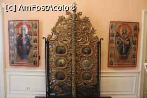 [P23] Craiova, Muzeul de Artă, Sala Icoanelor,  Poartă  împărătească, stil brâncovenesc, secolul 18, Icoane secolul 18 ... » foto by mprofeanu
 - 
<span class="allrVoted glyphicon glyphicon-heart hidden" id="av1408721"></span>
<a class="m-l-10 hidden" id="sv1408721" onclick="voting_Foto_DelVot(,1408721,22988)" role="button">șterge vot <span class="glyphicon glyphicon-remove"></span></a>
<a id="v91408721" class=" c-red"  onclick="voting_Foto_SetVot(1408721)" role="button"><span class="glyphicon glyphicon-heart-empty"></span> <b>LIKE</b> = Votează poza</a> <img class="hidden"  id="f1408721W9" src="/imagini/loader.gif" border="0" /><span class="AjErrMes hidden" id="e1408721ErM"></span>