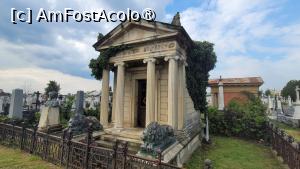 [P01] Cavoul familiei Mihail, Cimitirul Ungureni, Craiova » foto by vlado2
 - 
<span class="allrVoted glyphicon glyphicon-heart hidden" id="av1525284"></span>
<a class="m-l-10 hidden" id="sv1525284" onclick="voting_Foto_DelVot(,1525284,22988)" role="button">șterge vot <span class="glyphicon glyphicon-remove"></span></a>
<a id="v91525284" class=" c-red"  onclick="voting_Foto_SetVot(1525284)" role="button"><span class="glyphicon glyphicon-heart-empty"></span> <b>LIKE</b> = Votează poza</a> <img class="hidden"  id="f1525284W9" src="/imagini/loader.gif" border="0" /><span class="AjErrMes hidden" id="e1525284ErM"></span>