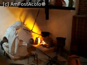 [P12] Casa Baniei.Mama,stapana bucatariei,in fata vetrei.Tocmai scoate painea calda din test. » foto by Floria
 - 
<span class="allrVoted glyphicon glyphicon-heart hidden" id="av1267815"></span>
<a class="m-l-10 hidden" id="sv1267815" onclick="voting_Foto_DelVot(,1267815,22988)" role="button">șterge vot <span class="glyphicon glyphicon-remove"></span></a>
<a id="v91267815" class=" c-red"  onclick="voting_Foto_SetVot(1267815)" role="button"><span class="glyphicon glyphicon-heart-empty"></span> <b>LIKE</b> = Votează poza</a> <img class="hidden"  id="f1267815W9" src="/imagini/loader.gif" border="0" /><span class="AjErrMes hidden" id="e1267815ErM"></span>