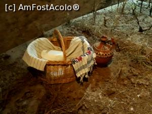 [P19] Casa Baniei.Cosul cu mancare pregatit pentru o lunga zi de munca la camp. » foto by Floria
 - 
<span class="allrVoted glyphicon glyphicon-heart hidden" id="av1267822"></span>
<a class="m-l-10 hidden" id="sv1267822" onclick="voting_Foto_DelVot(,1267822,22988)" role="button">șterge vot <span class="glyphicon glyphicon-remove"></span></a>
<a id="v91267822" class=" c-red"  onclick="voting_Foto_SetVot(1267822)" role="button"><span class="glyphicon glyphicon-heart-empty"></span> <b>LIKE</b> = Votează poza</a> <img class="hidden"  id="f1267822W9" src="/imagini/loader.gif" border="0" /><span class="AjErrMes hidden" id="e1267822ErM"></span>
