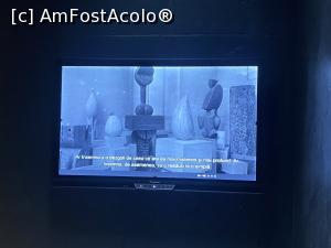[P41] Centrul Constantin Brancusi - date din viata si opera lui, imagini de pe monitoarele din muzeu » foto by mishu
 - 
<span class="allrVoted glyphicon glyphicon-heart hidden" id="av1342154"></span>
<a class="m-l-10 hidden" id="sv1342154" onclick="voting_Foto_DelVot(,1342154,22988)" role="button">șterge vot <span class="glyphicon glyphicon-remove"></span></a>
<a id="v91342154" class=" c-red"  onclick="voting_Foto_SetVot(1342154)" role="button"><span class="glyphicon glyphicon-heart-empty"></span> <b>LIKE</b> = Votează poza</a> <img class="hidden"  id="f1342154W9" src="/imagini/loader.gif" border="0" /><span class="AjErrMes hidden" id="e1342154ErM"></span>