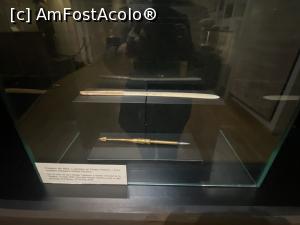 [P73] Muzeul Olteniei Craiova - Zona Nicola Titulescu - tocul cu care a fost semnat tratatul de la Trianon » foto by mishu
 - 
<span class="allrVoted glyphicon glyphicon-heart hidden" id="av1342751"></span>
<a class="m-l-10 hidden" id="sv1342751" onclick="voting_Foto_DelVot(,1342751,22988)" role="button">șterge vot <span class="glyphicon glyphicon-remove"></span></a>
<a id="v91342751" class=" c-red"  onclick="voting_Foto_SetVot(1342751)" role="button"><span class="glyphicon glyphicon-heart-empty"></span> <b>LIKE</b> = Votează poza</a> <img class="hidden"  id="f1342751W9" src="/imagini/loader.gif" border="0" /><span class="AjErrMes hidden" id="e1342751ErM"></span>