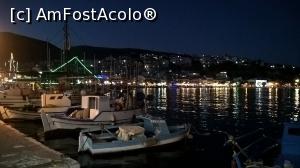 [P09] Seara, în port, vedere de la masă. Pytagorio.  » foto by maryka
 - 
<span class="allrVoted glyphicon glyphicon-heart hidden" id="av919048"></span>
<a class="m-l-10 hidden" id="sv919048" onclick="voting_Foto_DelVot(,919048,22991)" role="button">șterge vot <span class="glyphicon glyphicon-remove"></span></a>
<a id="v9919048" class=" c-red"  onclick="voting_Foto_SetVot(919048)" role="button"><span class="glyphicon glyphicon-heart-empty"></span> <b>LIKE</b> = Votează poza</a> <img class="hidden"  id="f919048W9" src="/imagini/loader.gif" border="0" /><span class="AjErrMes hidden" id="e919048ErM"></span>