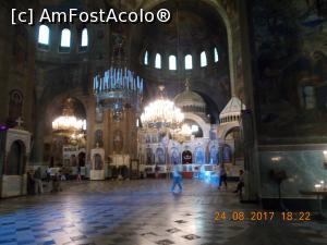 [P15] Un furt recunoscut, interior catedrala Al. Nevski.  » foto by elviramvio
 - 
<span class="allrVoted glyphicon glyphicon-heart hidden" id="av919314"></span>
<a class="m-l-10 hidden" id="sv919314" onclick="voting_Foto_DelVot(,919314,22997)" role="button">șterge vot <span class="glyphicon glyphicon-remove"></span></a>
<a id="v9919314" class=" c-red"  onclick="voting_Foto_SetVot(919314)" role="button"><span class="glyphicon glyphicon-heart-empty"></span> <b>LIKE</b> = Votează poza</a> <img class="hidden"  id="f919314W9" src="/imagini/loader.gif" border="0" /><span class="AjErrMes hidden" id="e919314ErM"></span>