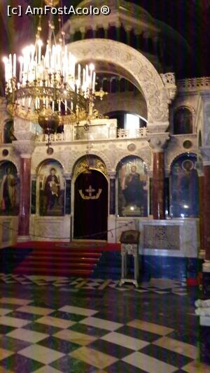 [P13] Unul din altare, preluare net » foto by Michi
 - 
<span class="allrVoted glyphicon glyphicon-heart hidden" id="av801711"></span>
<a class="m-l-10 hidden" id="sv801711" onclick="voting_Foto_DelVot(,801711,22997)" role="button">șterge vot <span class="glyphicon glyphicon-remove"></span></a>
<a id="v9801711" class=" c-red"  onclick="voting_Foto_SetVot(801711)" role="button"><span class="glyphicon glyphicon-heart-empty"></span> <b>LIKE</b> = Votează poza</a> <img class="hidden"  id="f801711W9" src="/imagini/loader.gif" border="0" /><span class="AjErrMes hidden" id="e801711ErM"></span>