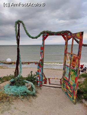 [P01] Ușa de Vama Veche (apare &icirc;n multe poze pe rețelele de socializare), mai jos de Boho » foto by crismis
 - 
<span class="allrVoted glyphicon glyphicon-heart hidden" id="av1394037"></span>
<a class="m-l-10 hidden" id="sv1394037" onclick="voting_Foto_DelVot(,1394037,23016)" role="button">șterge vot <span class="glyphicon glyphicon-remove"></span></a>
<a id="v91394037" class=" c-red"  onclick="voting_Foto_SetVot(1394037)" role="button"><span class="glyphicon glyphicon-heart-empty"></span> <b>LIKE</b> = Votează poza</a> <img class="hidden"  id="f1394037W9" src="/imagini/loader.gif" border="0" /><span class="AjErrMes hidden" id="e1394037ErM"></span>