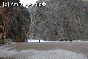 [P30] Mallorca, Sa Calobra, Plaja de lângă Torrent de Pareis, se coboară destul de greu la ea, era o balustradă îndoită.... se vede puțin și marea... » foto by mprofeanu
 - 
<span class="allrVoted glyphicon glyphicon-heart hidden" id="av1301722"></span>
<a class="m-l-10 hidden" id="sv1301722" onclick="voting_Foto_DelVot(,1301722,23018)" role="button">șterge vot <span class="glyphicon glyphicon-remove"></span></a>
<a id="v91301722" class=" c-red"  onclick="voting_Foto_SetVot(1301722)" role="button"><span class="glyphicon glyphicon-heart-empty"></span> <b>LIKE</b> = Votează poza</a> <img class="hidden"  id="f1301722W9" src="/imagini/loader.gif" border="0" /><span class="AjErrMes hidden" id="e1301722ErM"></span>