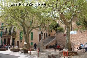 [P52] Mallorca, Fornalutx, Piața Spaniei, Platani uriași, în stânga multe terase... » foto by mprofeanu
 - 
<span class="allrVoted glyphicon glyphicon-heart hidden" id="av1301744"></span>
<a class="m-l-10 hidden" id="sv1301744" onclick="voting_Foto_DelVot(,1301744,23018)" role="button">șterge vot <span class="glyphicon glyphicon-remove"></span></a>
<a id="v91301744" class=" c-red"  onclick="voting_Foto_SetVot(1301744)" role="button"><span class="glyphicon glyphicon-heart-empty"></span> <b>LIKE</b> = Votează poza</a> <img class="hidden"  id="f1301744W9" src="/imagini/loader.gif" border="0" /><span class="AjErrMes hidden" id="e1301744ErM"></span>