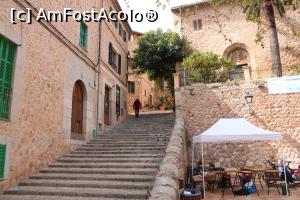 [P54] Mallorca, Fornalutx, Piața Spaniei, urcăm spre biserică și vom merge pe străduțele din lateral și spatele ei... » foto by mprofeanu
 - 
<span class="allrVoted glyphicon glyphicon-heart hidden" id="av1301746"></span>
<a class="m-l-10 hidden" id="sv1301746" onclick="voting_Foto_DelVot(,1301746,23018)" role="button">șterge vot <span class="glyphicon glyphicon-remove"></span></a>
<a id="v91301746" class=" c-red"  onclick="voting_Foto_SetVot(1301746)" role="button"><span class="glyphicon glyphicon-heart-empty"></span> <b>LIKE</b> = Votează poza</a> <img class="hidden"  id="f1301746W9" src="/imagini/loader.gif" border="0" /><span class="AjErrMes hidden" id="e1301746ErM"></span>