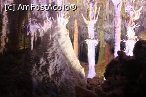 [P45] Mallorca, Cuevas dels Hams, Peștera Principală, Galeria Visul unui Înger, se vede forma stalactitelor în formă de cârlig, poză mărită... » foto by mprofeanu
 - 
<span class="allrVoted glyphicon glyphicon-heart hidden" id="av1304081"></span>
<a class="m-l-10 hidden" id="sv1304081" onclick="voting_Foto_DelVot(,1304081,23018)" role="button">șterge vot <span class="glyphicon glyphicon-remove"></span></a>
<a id="v91304081" class=" c-red"  onclick="voting_Foto_SetVot(1304081)" role="button"><span class="glyphicon glyphicon-heart-empty"></span> <b>LIKE</b> = Votează poza</a> <img class="hidden"  id="f1304081W9" src="/imagini/loader.gif" border="0" /><span class="AjErrMes hidden" id="e1304081ErM"></span>