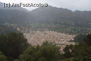 [P12] Pollença văzută de la Santuari de la Mare de Déu del Puig, în plan îndepărtat Serra de Tramuntana, păcat că nu a fost senin... » foto by mprofeanu
 - 
<span class="allrVoted glyphicon glyphicon-heart hidden" id="av1316206"></span>
<a class="m-l-10 hidden" id="sv1316206" onclick="voting_Foto_DelVot(,1316206,23018)" role="button">șterge vot <span class="glyphicon glyphicon-remove"></span></a>
<a id="v91316206" class=" c-red"  onclick="voting_Foto_SetVot(1316206)" role="button"><span class="glyphicon glyphicon-heart-empty"></span> <b>LIKE</b> = Votează poza</a> <img class="hidden"  id="f1316206W9" src="/imagini/loader.gif" border="0" /><span class="AjErrMes hidden" id="e1316206ErM"></span>