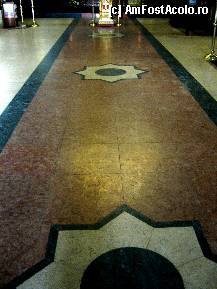 [P22] Catedrala Mitropolitana Iasi - partea centrala a pavimentului Catedralei » foto by vadra
 - 
<span class="allrVoted glyphicon glyphicon-heart hidden" id="av299155"></span>
<a class="m-l-10 hidden" id="sv299155" onclick="voting_Foto_DelVot(,299155,23025)" role="button">șterge vot <span class="glyphicon glyphicon-remove"></span></a>
<a id="v9299155" class=" c-red"  onclick="voting_Foto_SetVot(299155)" role="button"><span class="glyphicon glyphicon-heart-empty"></span> <b>LIKE</b> = Votează poza</a> <img class="hidden"  id="f299155W9" src="/imagini/loader.gif" border="0" /><span class="AjErrMes hidden" id="e299155ErM"></span>