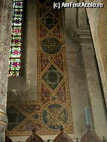 [P24] Catedrala Mitropolitana Iasi - Vitraliile sunt incadrate de frumoase chenare pictate. » foto by vadra
 - 
<span class="allrVoted glyphicon glyphicon-heart hidden" id="av299157"></span>
<a class="m-l-10 hidden" id="sv299157" onclick="voting_Foto_DelVot(,299157,23025)" role="button">șterge vot <span class="glyphicon glyphicon-remove"></span></a>
<a id="v9299157" class=" c-red"  onclick="voting_Foto_SetVot(299157)" role="button"><span class="glyphicon glyphicon-heart-empty"></span> <b>LIKE</b> = Votează poza</a> <img class="hidden"  id="f299157W9" src="/imagini/loader.gif" border="0" /><span class="AjErrMes hidden" id="e299157ErM"></span>