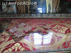 [P24] Moaştele Cuv. Parascheva » foto by Michi
 - 
<span class="allrVoted glyphicon glyphicon-heart hidden" id="av921632"></span>
<a class="m-l-10 hidden" id="sv921632" onclick="voting_Foto_DelVot(,921632,23037)" role="button">șterge vot <span class="glyphicon glyphicon-remove"></span></a>
<a id="v9921632" class=" c-red"  onclick="voting_Foto_SetVot(921632)" role="button"><span class="glyphicon glyphicon-heart-empty"></span> <b>LIKE</b> = Votează poza</a> <img class="hidden"  id="f921632W9" src="/imagini/loader.gif" border="0" /><span class="AjErrMes hidden" id="e921632ErM"></span>