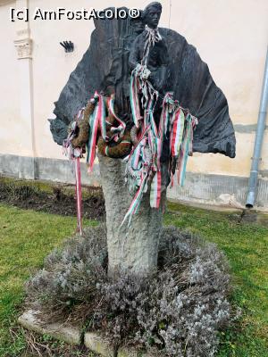 [P27] Monument Petőfi Sándor » foto by AZE
 - 
<span class="allrVoted glyphicon glyphicon-heart hidden" id="av1352975"></span>
<a class="m-l-10 hidden" id="sv1352975" onclick="voting_Foto_DelVot(,1352975,23038)" role="button">șterge vot <span class="glyphicon glyphicon-remove"></span></a>
<a id="v91352975" class=" c-red"  onclick="voting_Foto_SetVot(1352975)" role="button"><span class="glyphicon glyphicon-heart-empty"></span> <b>LIKE</b> = Votează poza</a> <img class="hidden"  id="f1352975W9" src="/imagini/loader.gif" border="0" /><span class="AjErrMes hidden" id="e1352975ErM"></span>