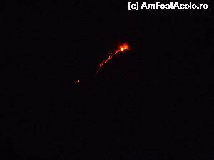 [P21] Eruptia Etnei, vazuta la 2 noaptea, de pe balconul camerei noastre. Iar aveam ochelarii de zoom;)  » foto by MCM
 - 
<span class="allrVoted glyphicon glyphicon-heart hidden" id="av536829"></span>
<a class="m-l-10 hidden" id="sv536829" onclick="voting_Foto_DelVot(,536829,23043)" role="button">șterge vot <span class="glyphicon glyphicon-remove"></span></a>
<a id="v9536829" class=" c-red"  onclick="voting_Foto_SetVot(536829)" role="button"><span class="glyphicon glyphicon-heart-empty"></span> <b>LIKE</b> = Votează poza</a> <img class="hidden"  id="f536829W9" src="/imagini/loader.gif" border="0" /><span class="AjErrMes hidden" id="e536829ErM"></span>